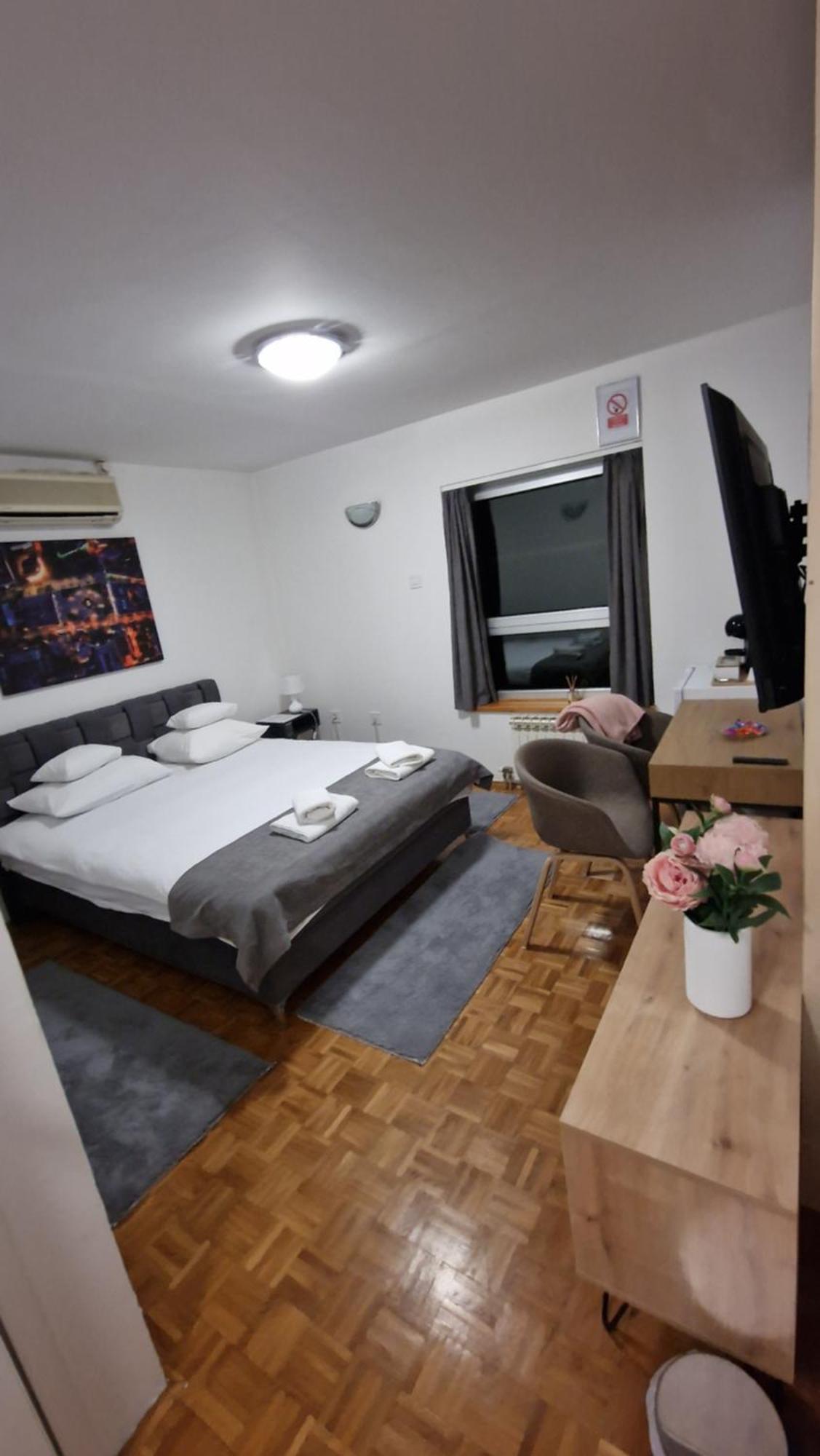 Olimpus Apartmani Bd Banjaluka Banja Luka Habitación foto